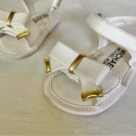 Michael Kors - White Baby Joy Kiera Sandals- Size 3 - Picture 9 of 11